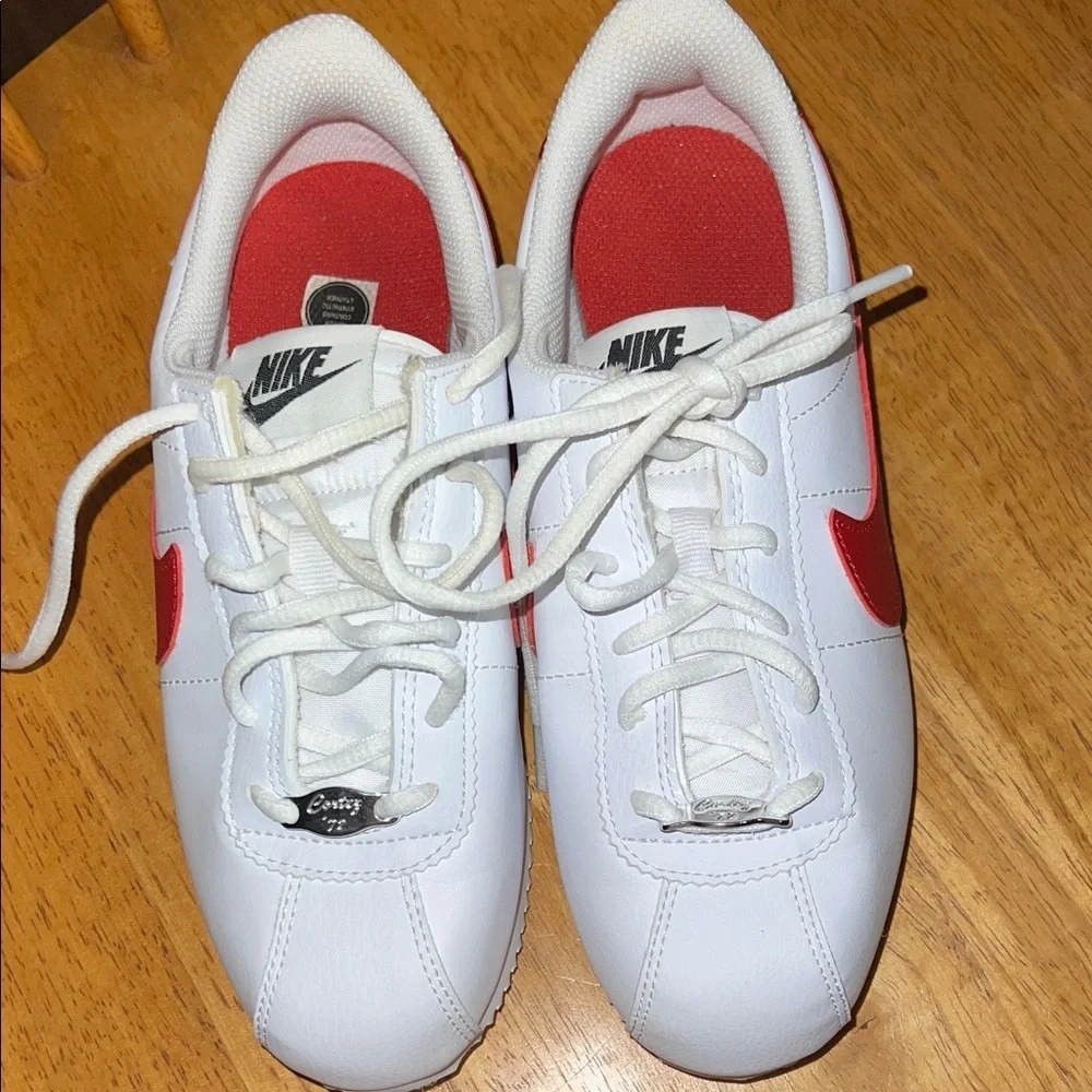 Nike Kids White and Red Cortez Sneakers Youth 4Y NO BOX but NEW